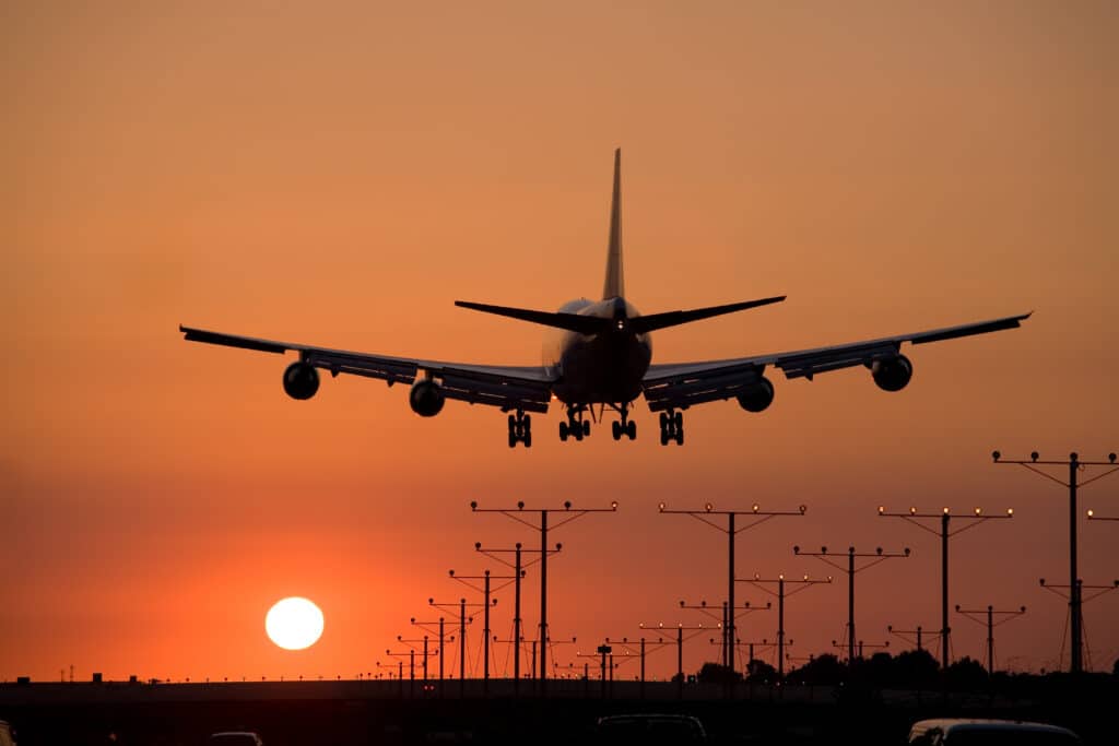 sunset jet landing 3